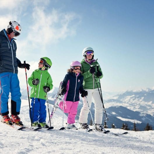 Winter Skifahren Familie Kinder